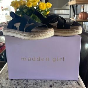 Madden Girl Lorra Sandels